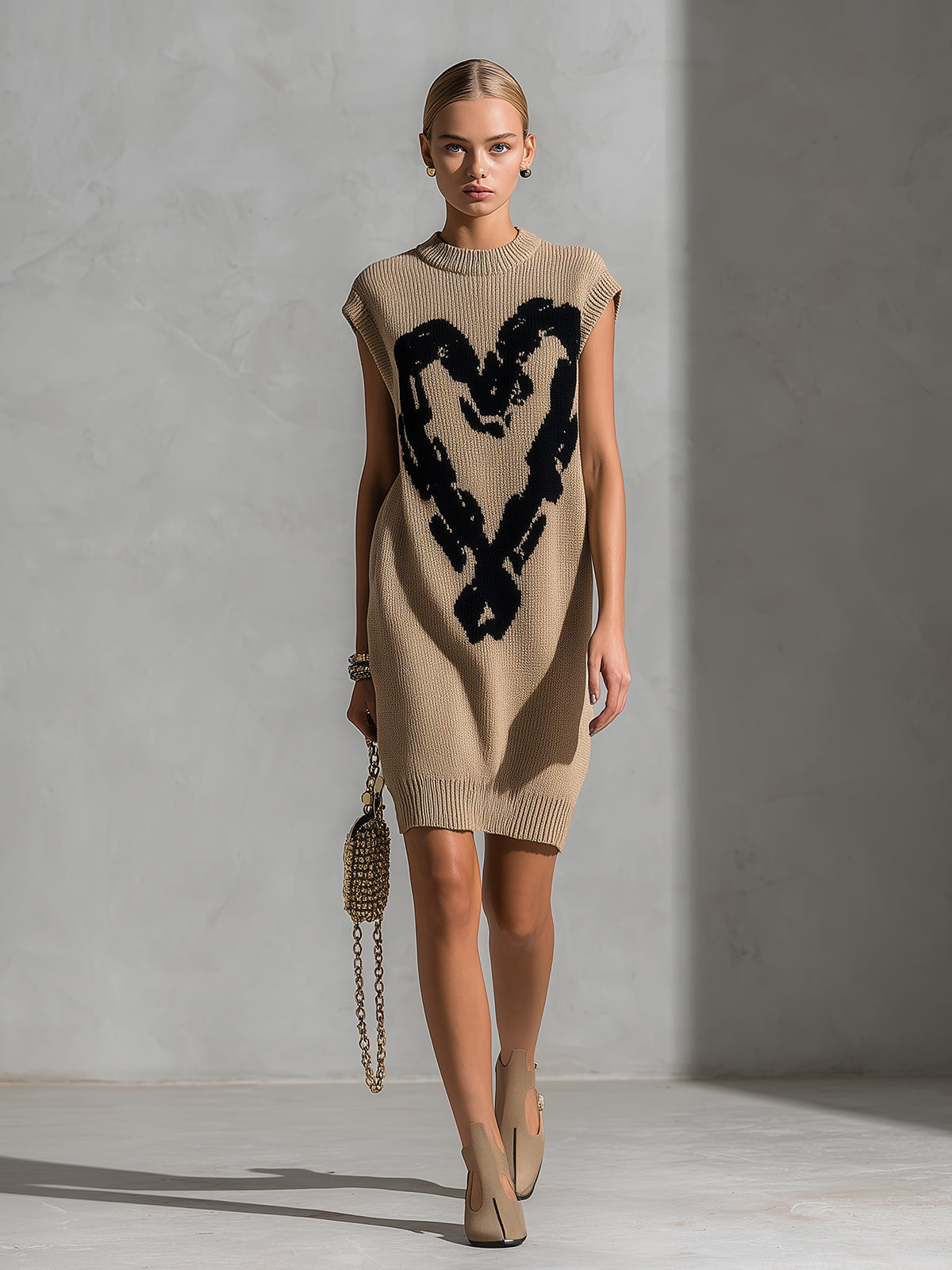Chic Elegant Camel Round-Neck Sleeveless Black Heart Jacquard Loose-Fit Knit Midi Dress