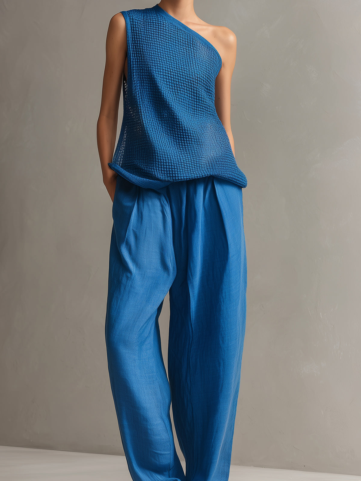 Chic Elegant Royal Blue One-Shoulder Sleeveless Loose-Fit Knit Vest Linen Breathable Straight Pants Two-Piece Set
