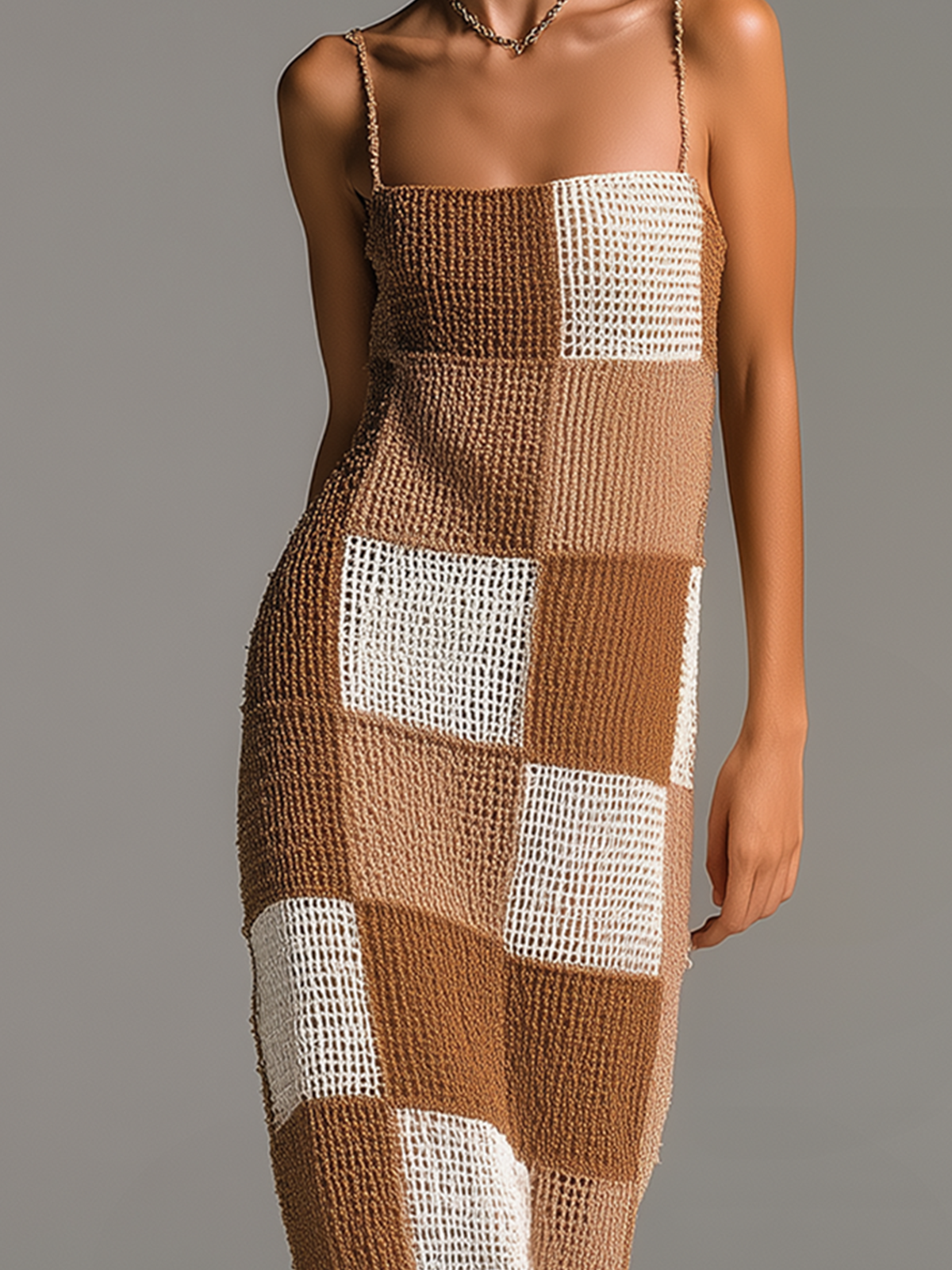 Chic Elegant White-Camel Checkerboard Jacquard Spaghetti-Strap Sleeveless Slim-Fit Knit Maxi Dress