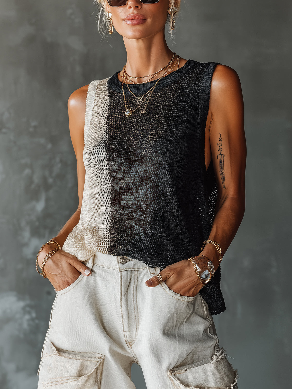 Chic Casual Black-White Colorblock Round-Neck Sleeveless Loose-Fit Mesh-Knit Vest Top