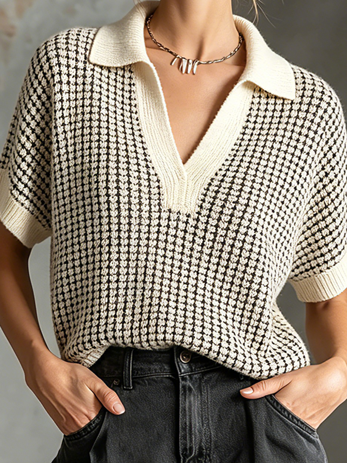 Chic Casual Off White Lapel-Collar V-Neck Short-Sleeve  Loose-Fit Grid Textured Knit Sweater Top