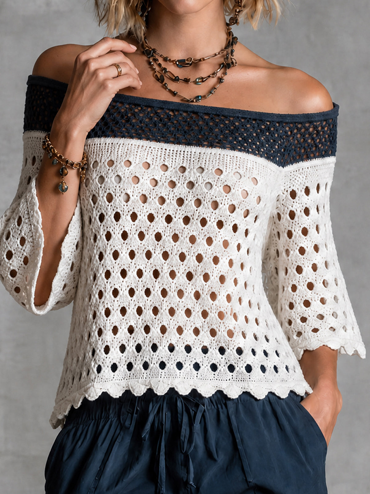 Chic White-Navy Blue Colorblock Off-Shoulder Three-Quarter Bell Sleeve Rugelur-Fit  Mesh Knit Sweater Top