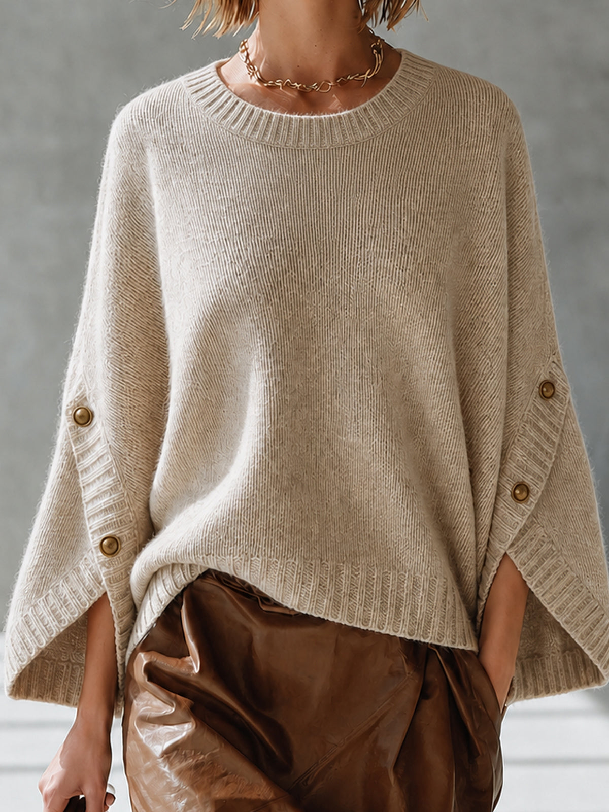 Chic Oatmeal Round Neck Three-Quarter Bawting Sleeve Loose-Fit Button Detail Knit Sweater Top