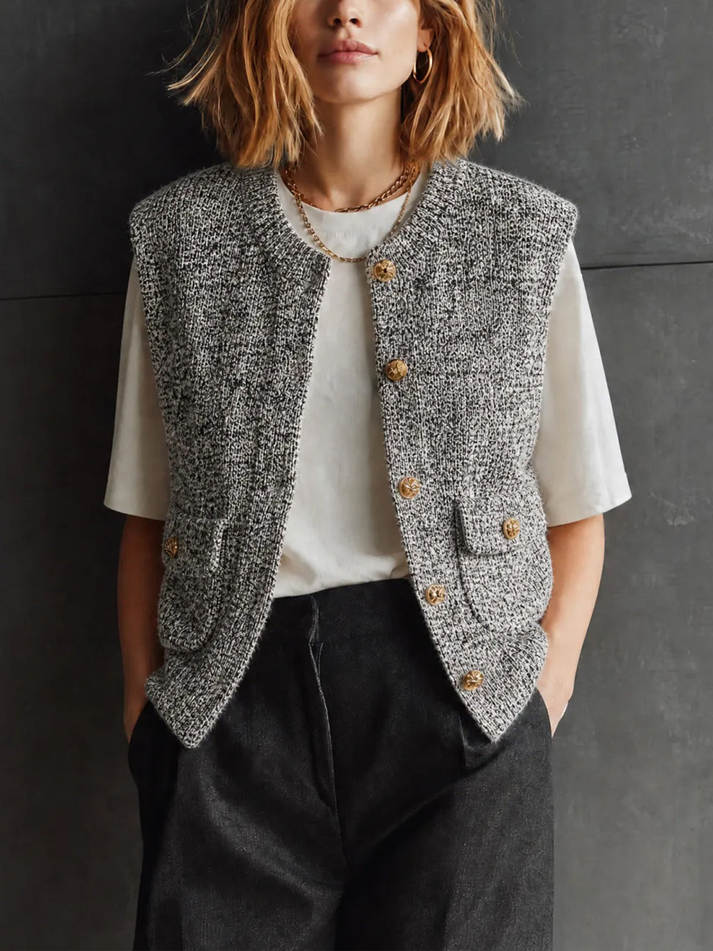 Chic Casual Marled Gray Round Neck Single-Breasted Pocket Detail Sleeveless Loose-Fit Knit Cardigan Top