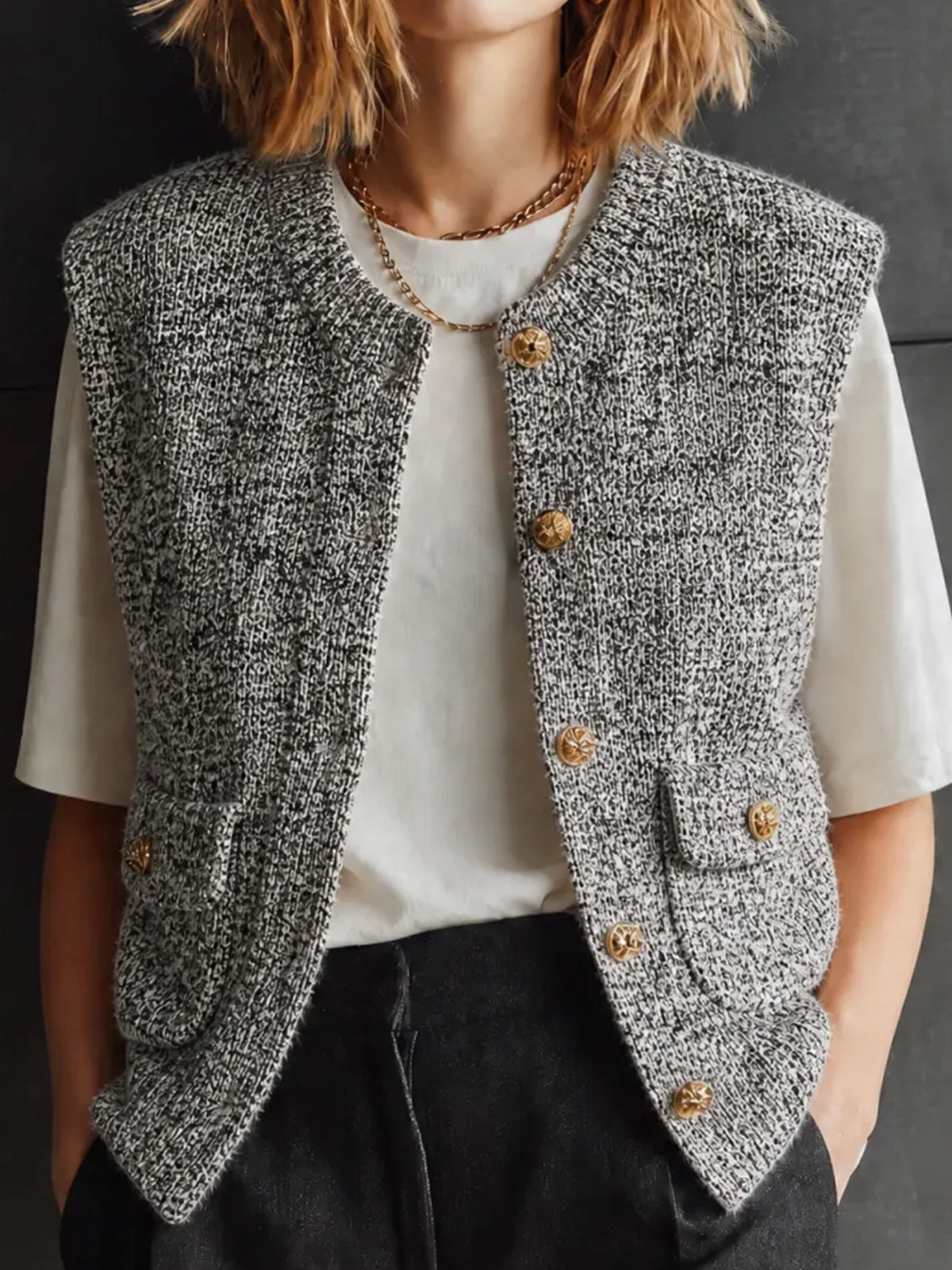 Chic Casual Marled Gray Round Neck Single-Breasted Pocket Detail Sleeveless Loose-Fit Knit Cardigan Top