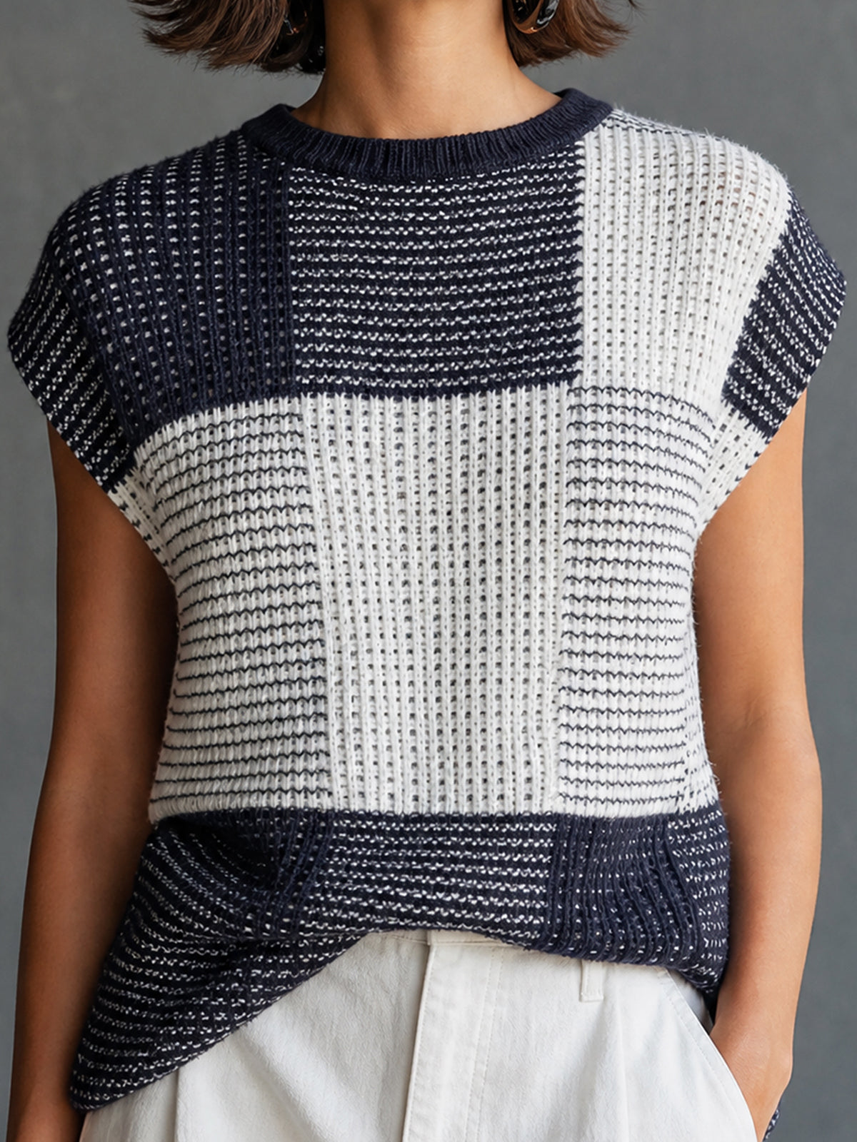 Chic Casual Dark Navy-White Colorblock Round Neck Plaid Jacquard Cap Sleeve Loose-Fit Knit Sweater Top
