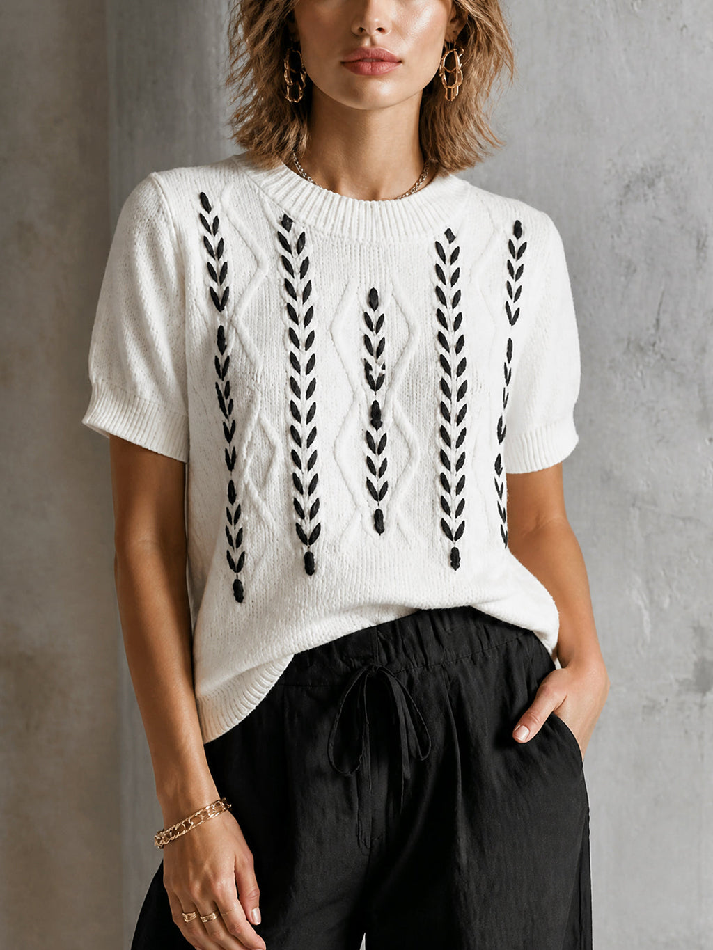 Chic Retro Cream-Black Colorblock Wheat Leaf Round Neck Short Sleeve Loose-Fit Cable Knit Sweater Top