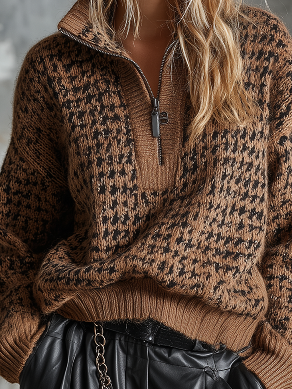 Chic Casual Brown‑Black Houndstooth Jacquard Stand Collar Half Zip Long-Sleeve Loose-Fit Knit Sweater Top