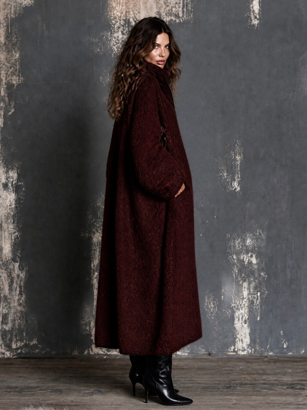 Chic Elegant Burgundy Stand-Collar Zipper-Placket Long-Sleeve Oversized Warm Wool Fuzzy Blend Knit Maxi Cardigan