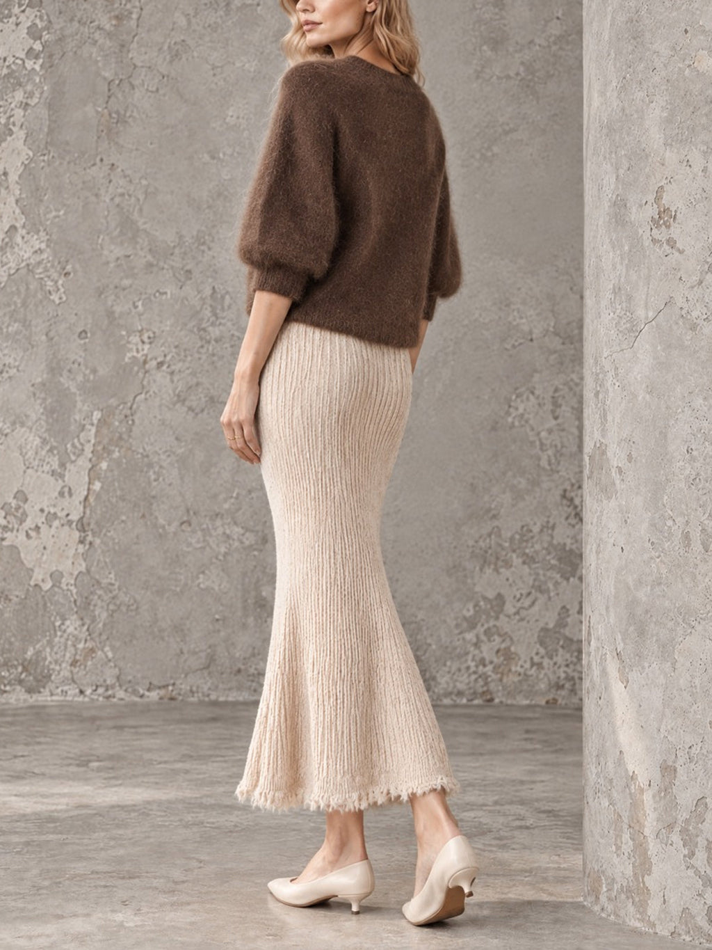 Chic Elegant Coffee Round-Neck Half-Sleeve Mohair Sweater Oatmeal Raw Edge Detail Ribbed Maxi Skirt Knit Two-Piece Set