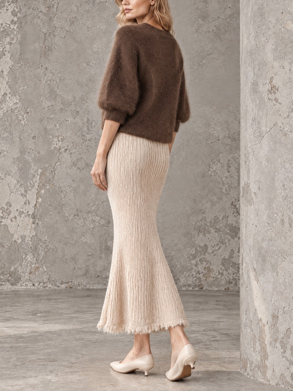 Chic Elegant Coffee Round-Neck Half-Sleeve Mohair Sweater Oatmeal Raw Edge Detail Ribbed Maxi Skirt Knit Two-Piece Set