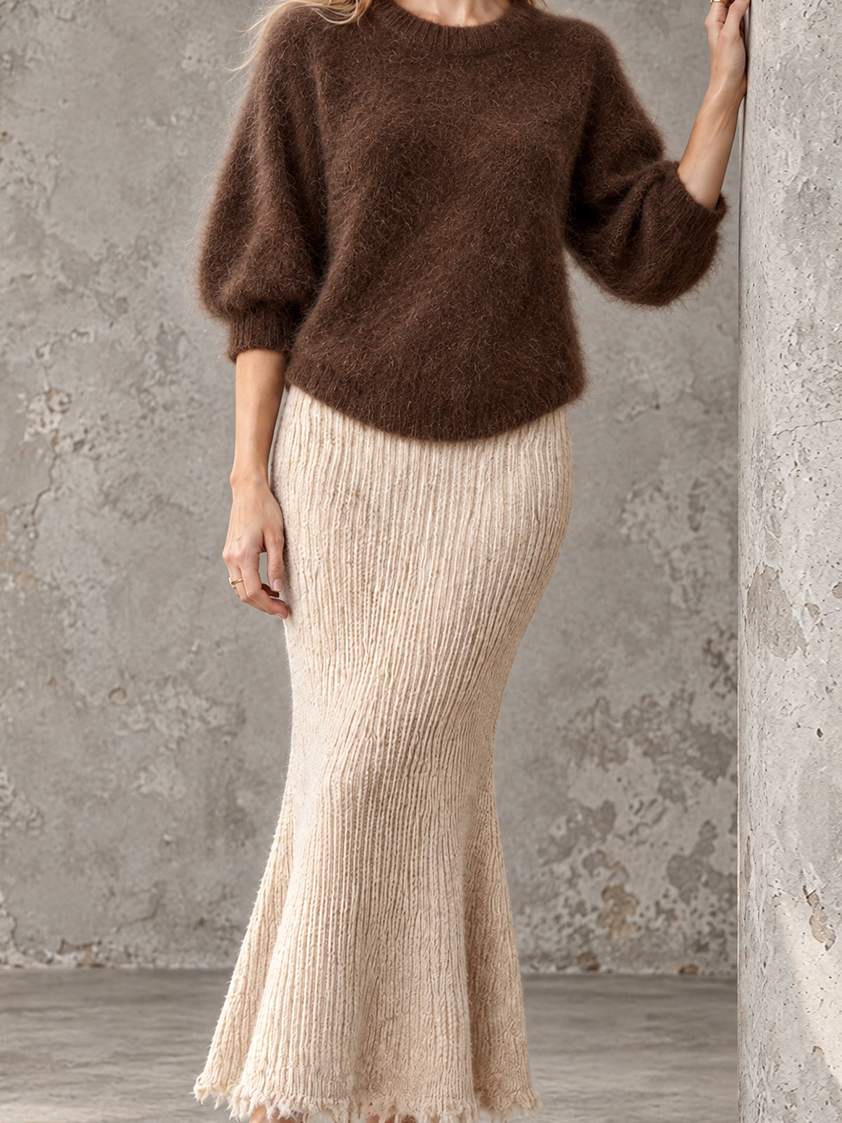 Chic Elegant Coffee Round-Neck Half-Sleeve Mohair Sweater Oatmeal Raw Edge Detail Ribbed Maxi Skirt Knit Two-Piece Set