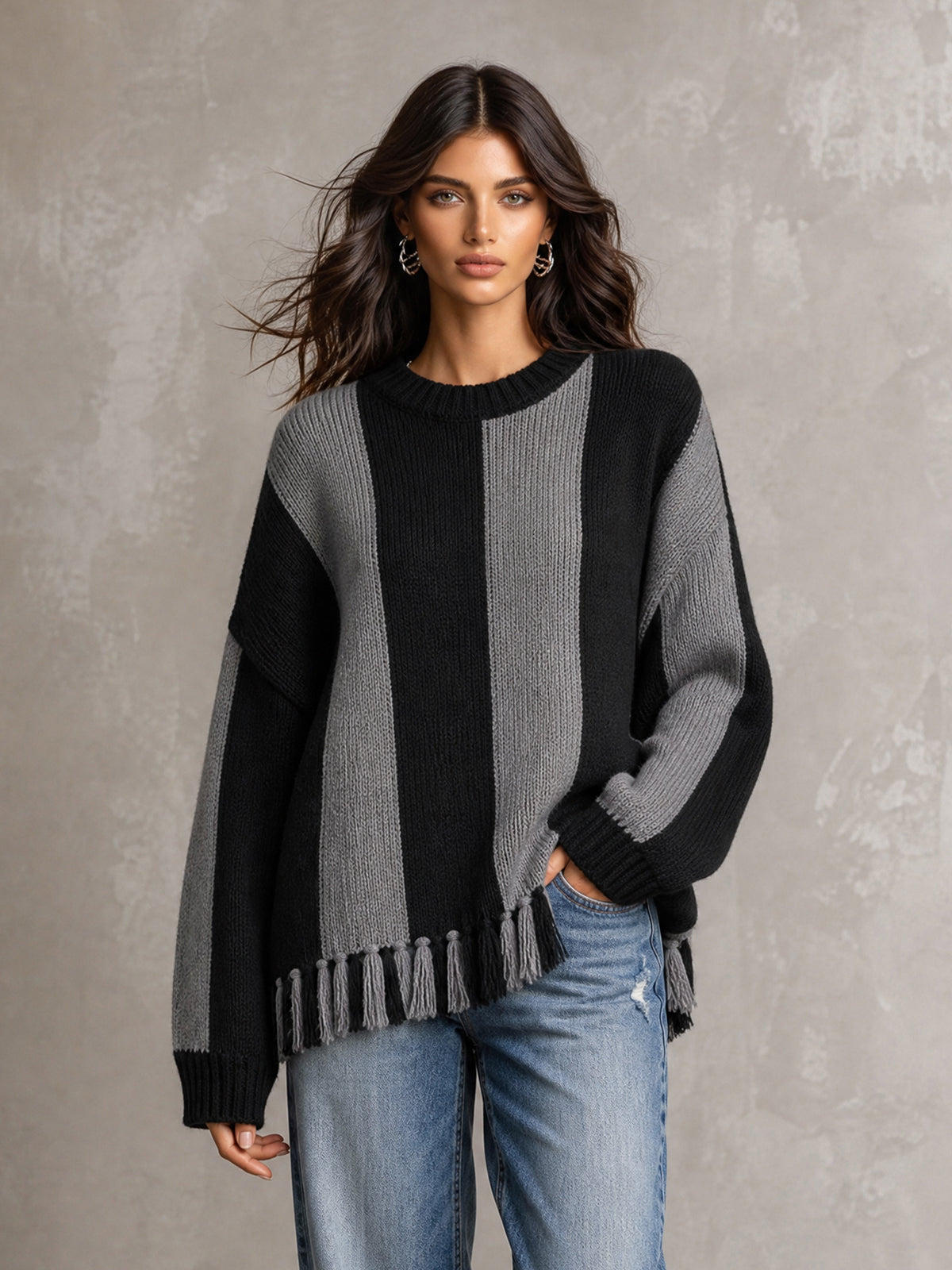 Chic Casual Gray-Black Colorblock Round-Neck Long-Sleeve Fringe Detail Loose-Fit Wool Blend Knit Sweater