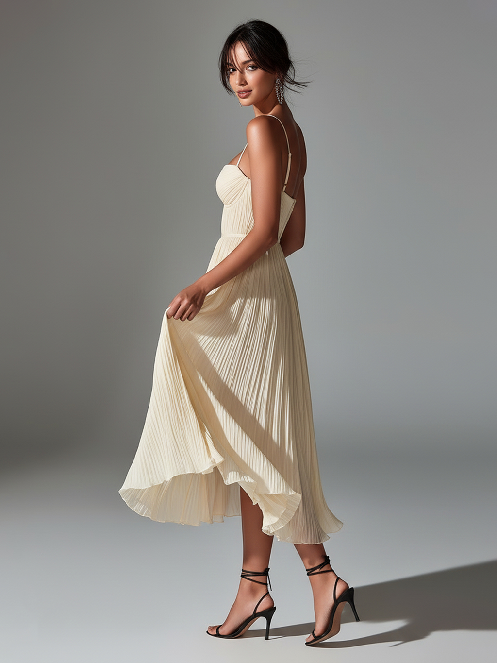 Chic Elegant Off-White Spaghetti Straps Sweetheart-Neck Sleeveless Slim-Fit A-Line Side-Slit Pleated Chiffon Midi Dress