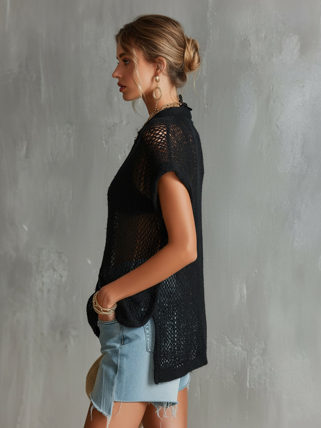 Chic Casual Black Round-Neck Short-Sleeve Keyhole Cutout Button-Detail Hollow-Out Loose-Fit Mesh-Knit Sweater Top