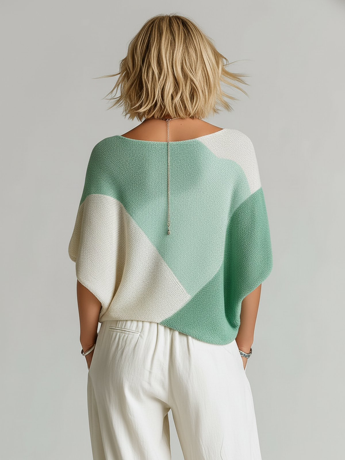 Chic Elegant Green-White Colorblock  Round-Neck Short-Sleeve Oversized Knit Sweater