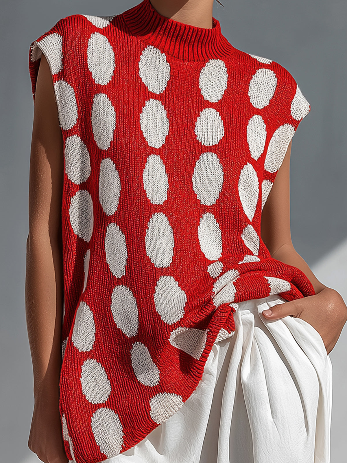 Chic Elegant Red-White Polka Dot Jacquard Round-Neck Sleeveless Oversized Knit Vest Top