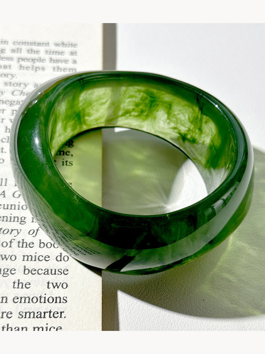 Wide Oval Geometric Curved Resin Bracelet