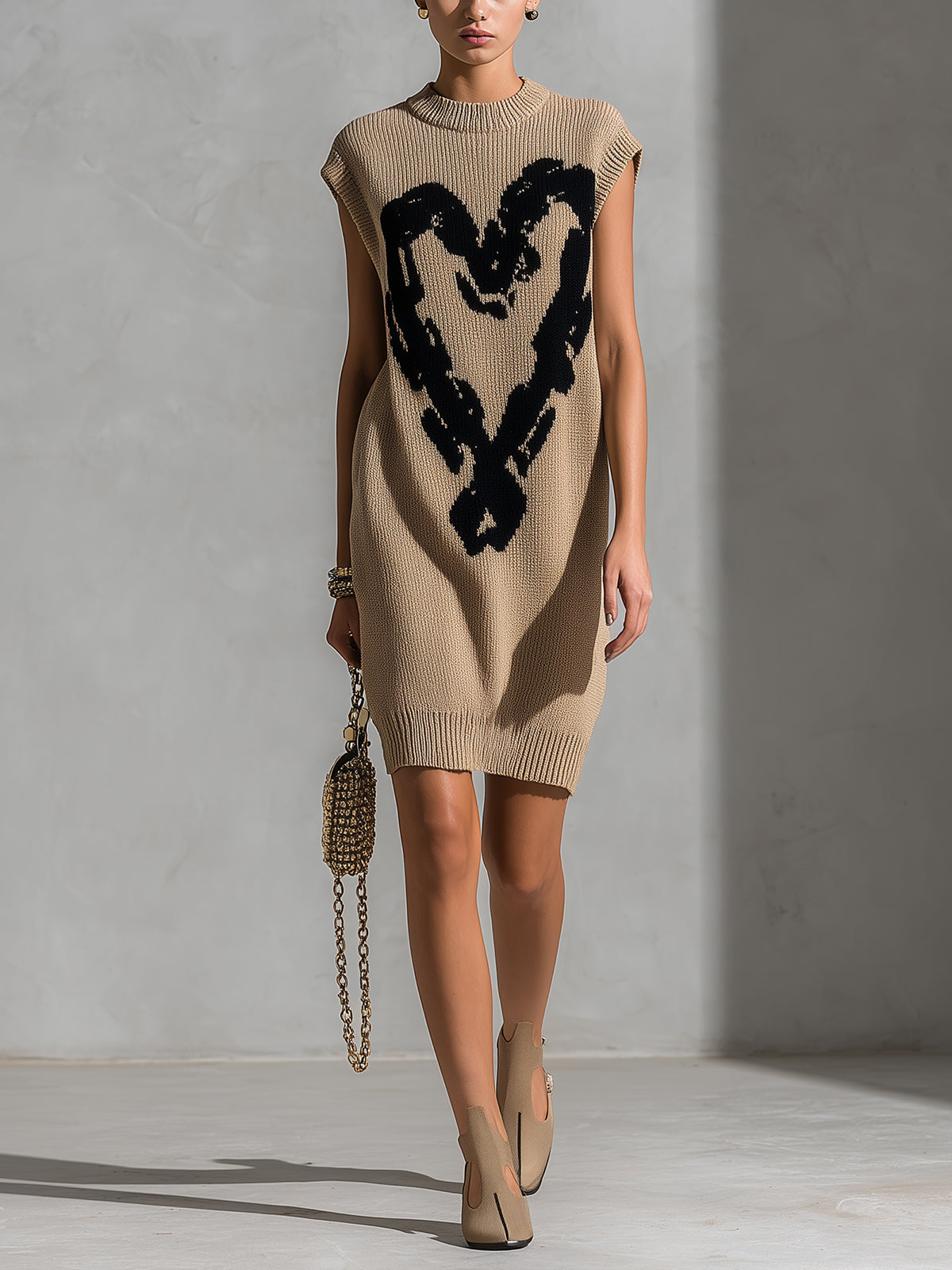 Chic Elegant Camel Round-Neck Sleeveless Black Heart Jacquard Loose-Fit Knit Midi Dress