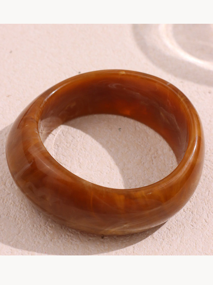 Wide Oval Geometric Curved Resin Bracelet