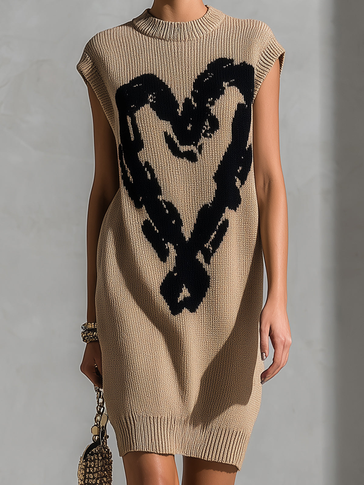 Chic Elegant Camel Round-Neck Sleeveless Black Heart Jacquard Loose-Fit Knit Midi Dress